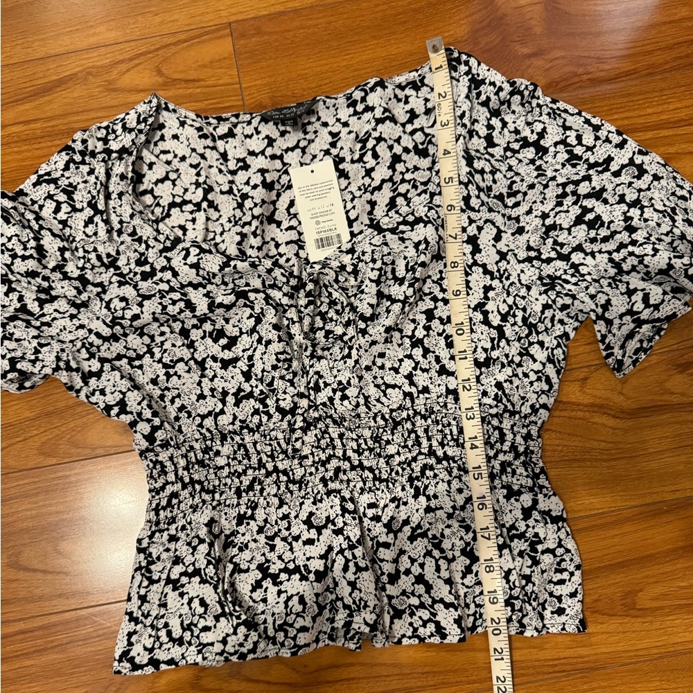 ASOS Miss Selfridge shirred blouse - Picture 8 of 10